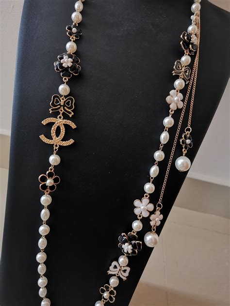 coco chanel long pearl necklace